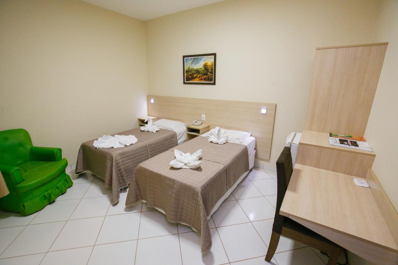 Hotel Vitoria Sinop Esterno foto