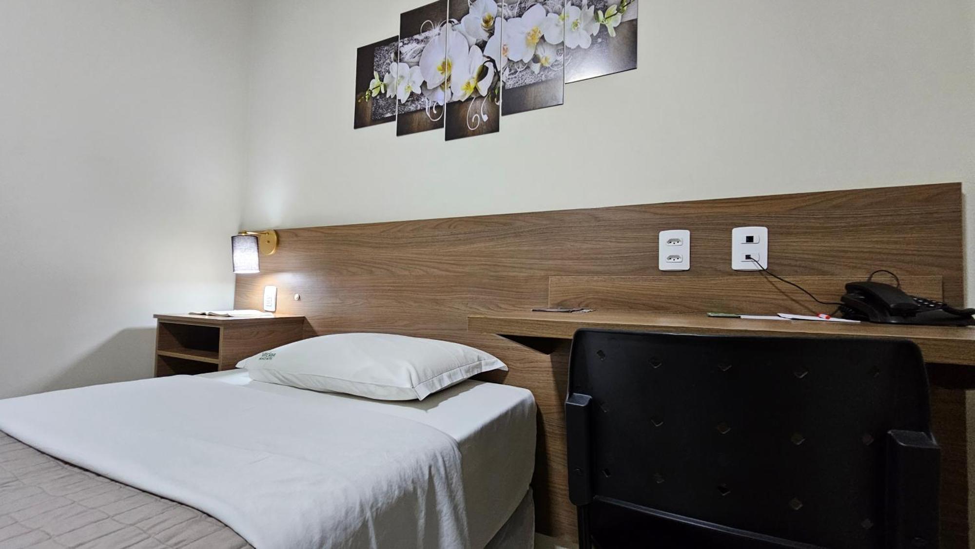 Hotel Vitoria Sinop Esterno foto