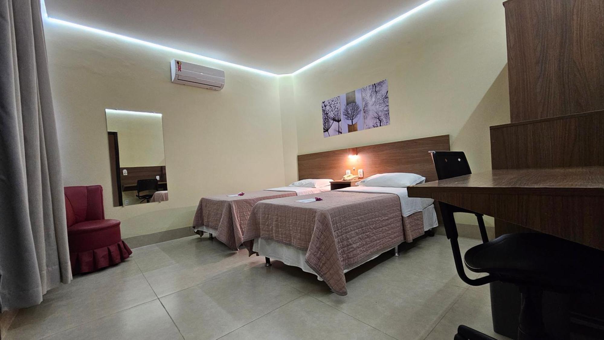 Hotel Vitoria Sinop Esterno foto
